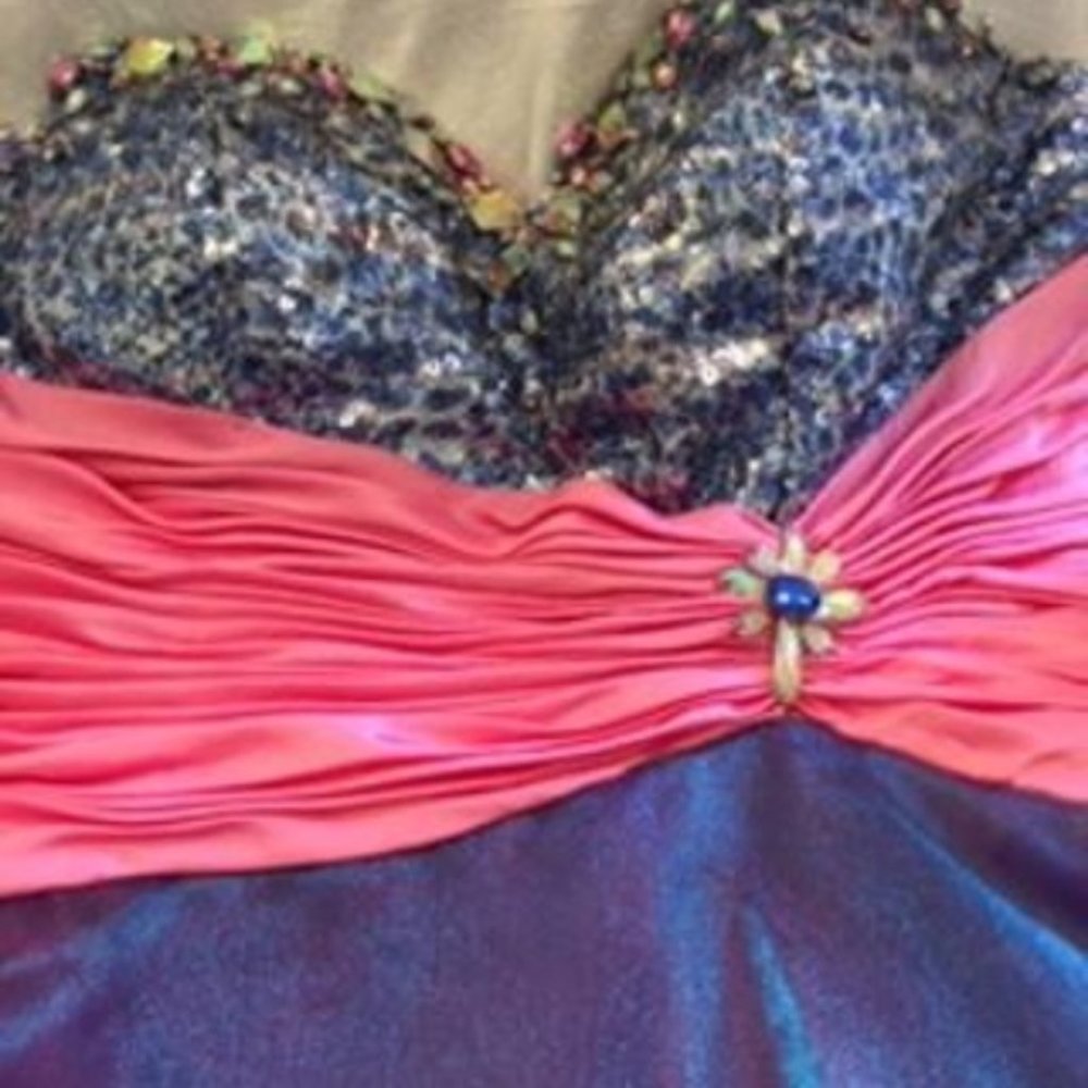 *FINAL PRICE* Multi-Color Strapless Embellish Short Formal Dress Size 10